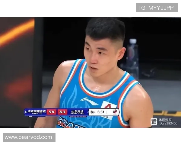 高诗岩对明鑫的指导强调篮下主动要位和争抢球权的重要性