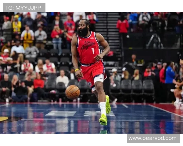 快船无缘24分逆转绿军:哈登37+7+8末节18分丢绝平球 布朗33+12 快船无缘24分逆转绿军:哈登37+7+8末节18分丢绝平球 布朗33+12