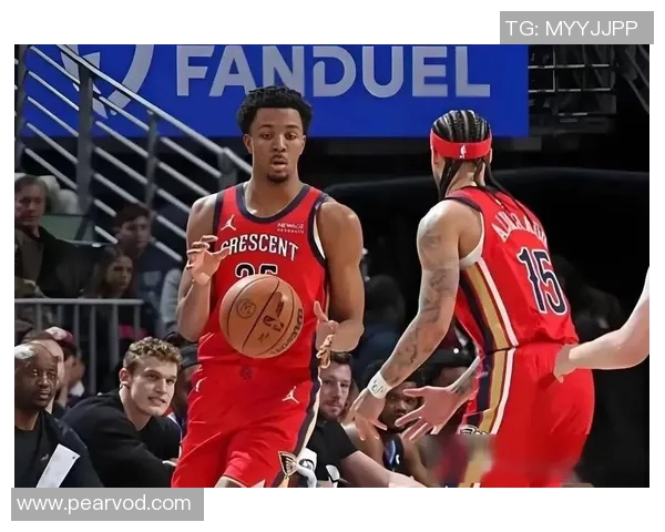 墨菲三世15+7对决怀特13+5 鹈鹕公牛末节1分之差鏖战